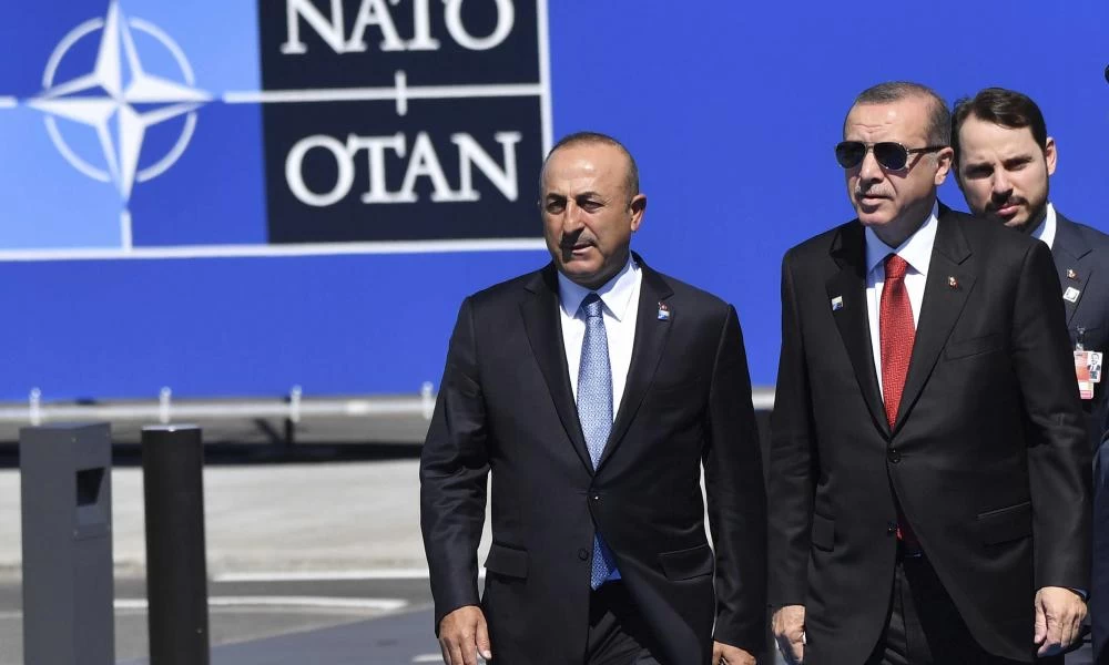 Eρντογάν & Tσαβούσογλου προς Ελλάδα: ''Θα το πληρώσετε, μην μας προκαλείτε''